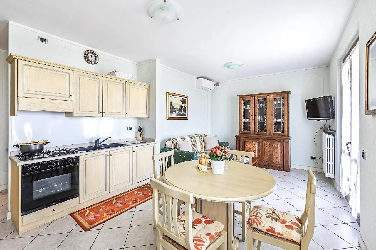 I Mosaici Apartments By Wonderful Italy Sirmione 0*,