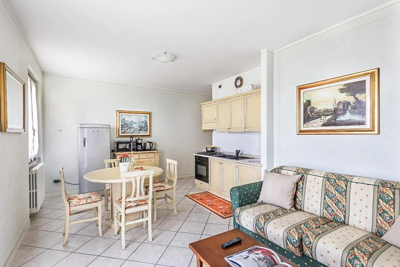 I Mosaici Apartments By Wonderful Italy Sirmione 0*,