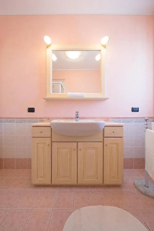 I Mosaici Apartments By Wonderful Italy Sirmione Italien